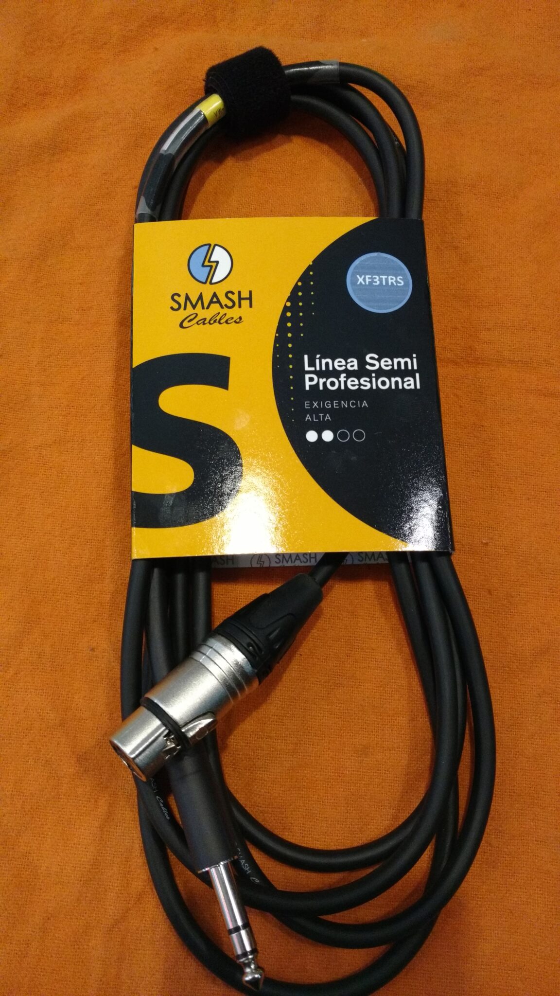 Cable de Audio Balanceado XLR 3 HembraTRS 3 mt Smash Semipro XF3TRS