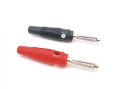 Plug Banana Negro Con Toma AUX