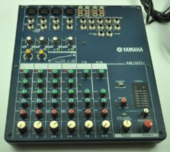 OPORTUNIDAD!!! Consola Yamaha MG102C 4 ch de mic - compresor - Excelente estado